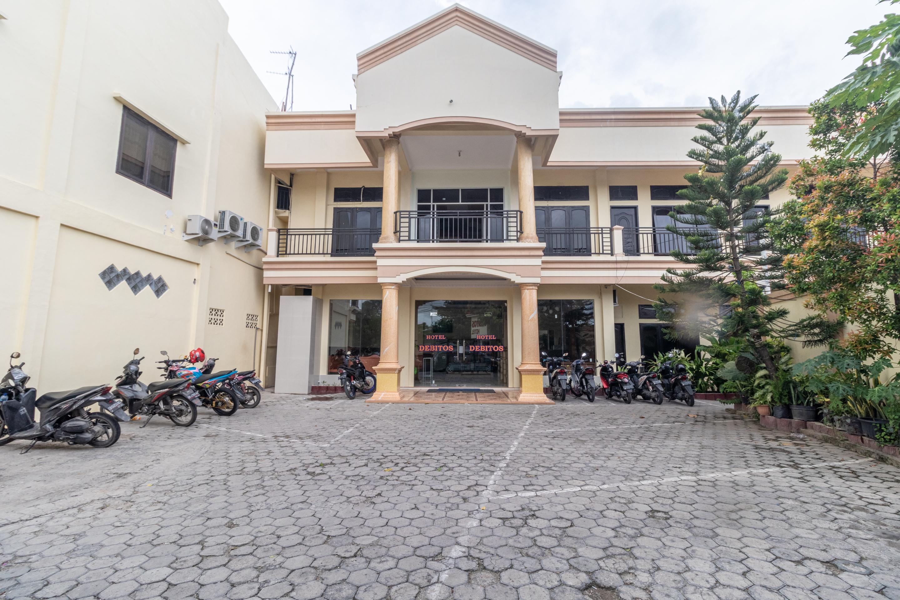 Oyo 2518 Wilma Hotel II Premier Kupang  Exterior photo